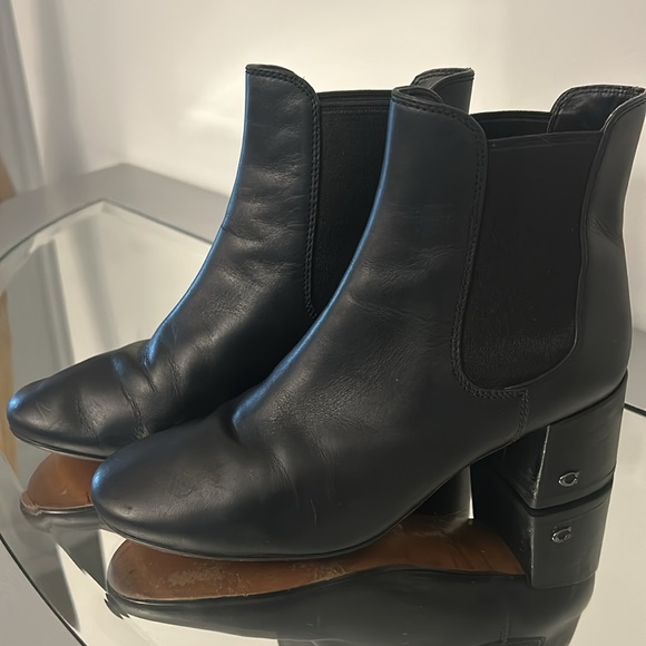 COACH Kinsley Bootie Size 6 Black Leather Heeled Ankle Boots - Picture 2 of 13